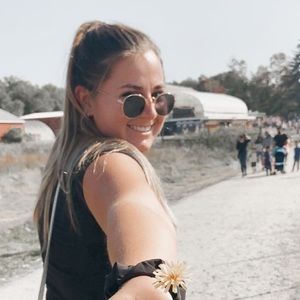 Meet your Posher, Noelle